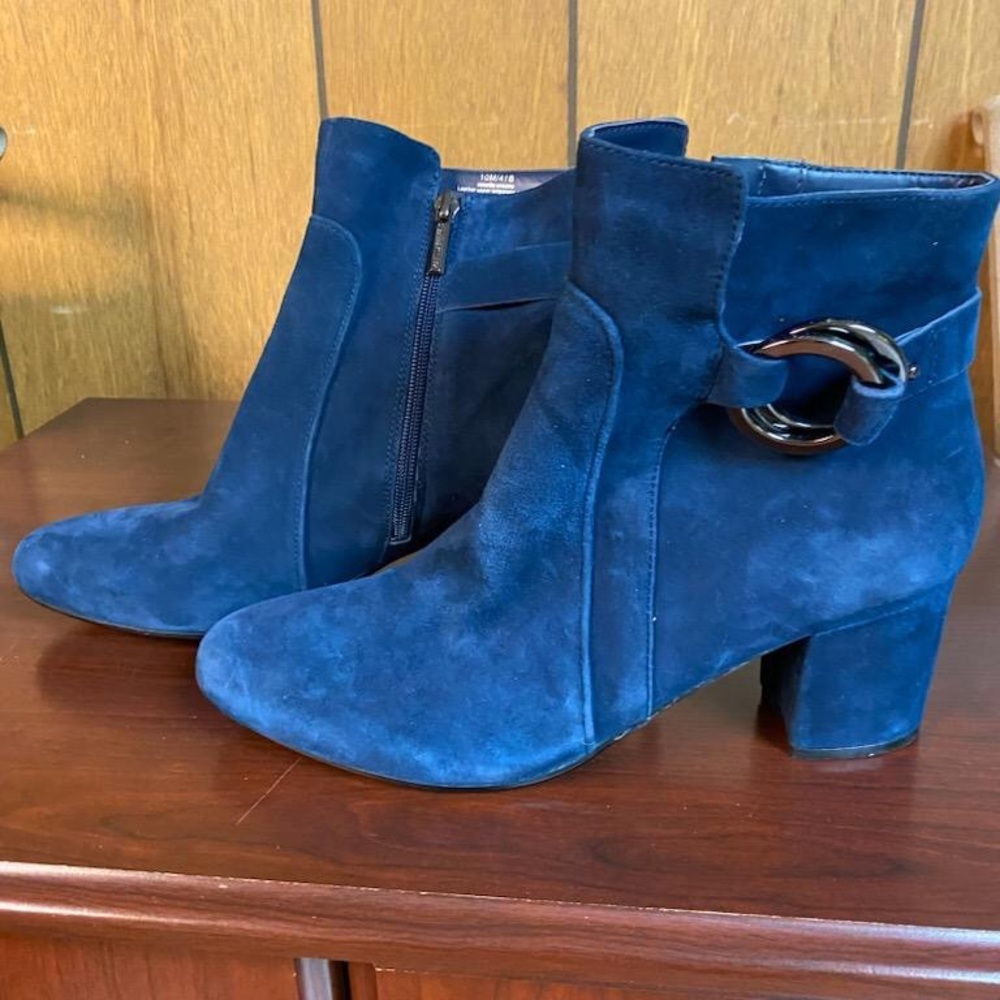 Karl Lagerfeld blue suede boot size 10M 2 3/4" heel